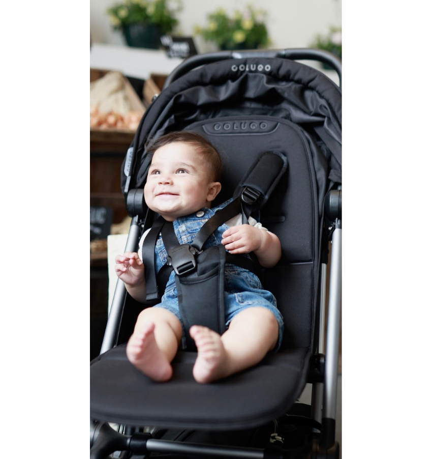 Compact Stroller with Machine-Washable Layer in Cool Grey